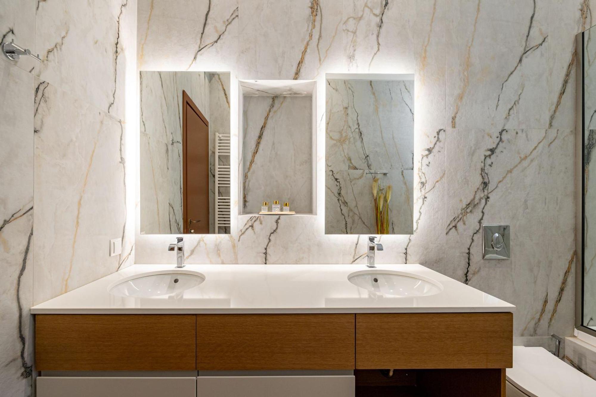 Kolonaki Chic Haven - A Downtown Retreat *
