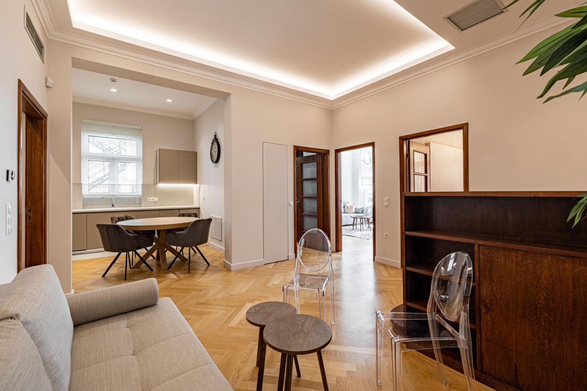 Kolonaki Chic Haven - A Downtown Retreat Apartment